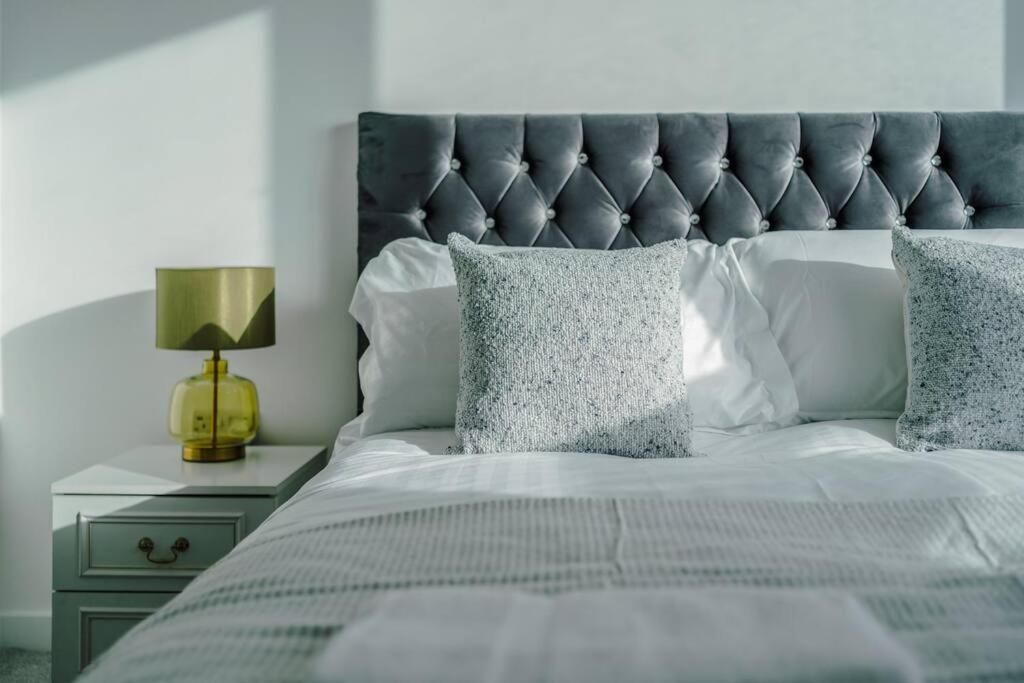 Stunning 2-Bed Premium Apartment - Free Wi-Fi 普雷斯顿 外观 照片