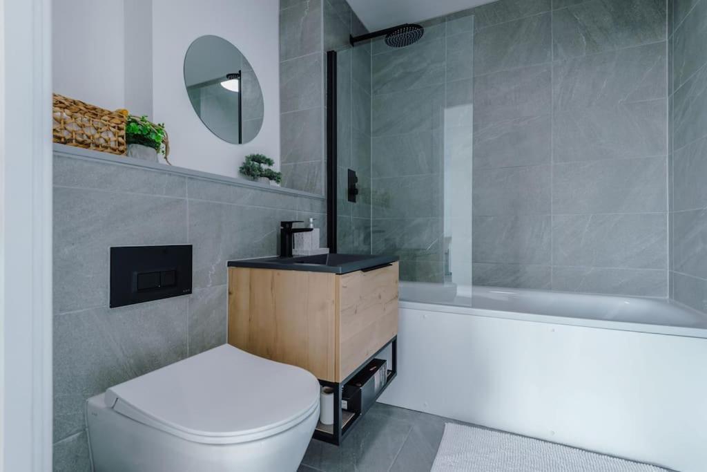 Stunning 2-Bed Premium Apartment - Free Wi-Fi 普雷斯顿 外观 照片