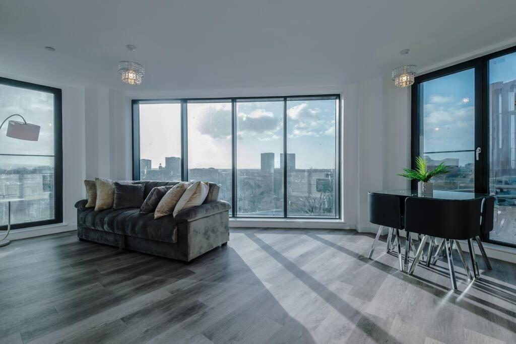 Stunning 2-Bed Premium Apartment - Free Wi-Fi 普雷斯顿 外观 照片