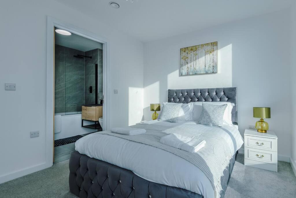 Stunning 2-Bed Premium Apartment - Free Wi-Fi 普雷斯顿 外观 照片